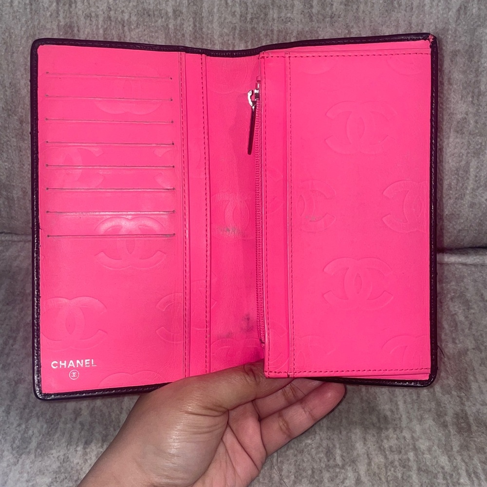 Chanel Cambon Wallet. Classic Black and Pink Interior Bi Fold Wallet - Picture 4 of 9